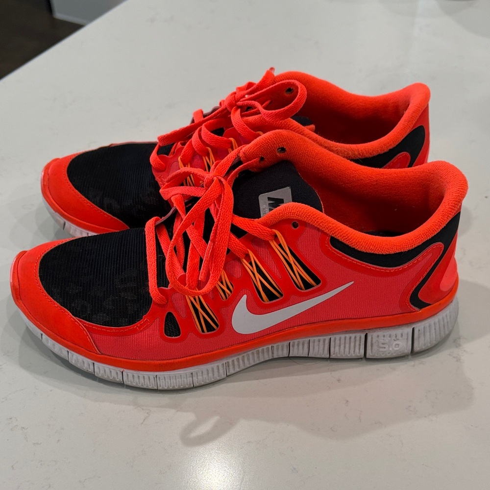 Nike cute leopard print detail sneakers
